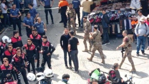 Beyazıt'ta silahlı kavga: Yaralılar var
