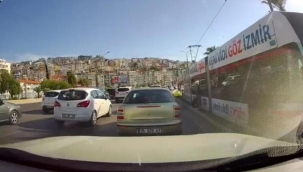 İzmir'de feci kaza: Küçük kız tramvayın altında kaldı