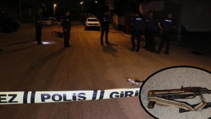 Motosiklet üzerinde kalaşnikofla saldırıya giden şüpheliler polise yakalandı