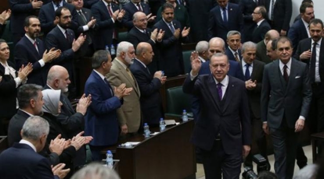Seçim kabinesi geliyor: Erdoğan iki isim hariç bütün bakanları değiştiriyor!