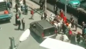 Sultangazi'de okul önünde bıçaklı kavga