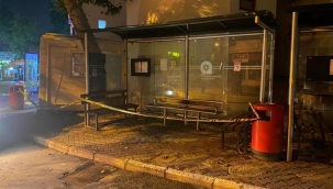 Antalya'da korkunç olay! Durakta ölü bulundu