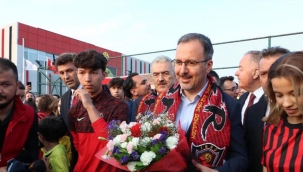 Bakan Kasapoğlu: Siz yeter ki spora gönül verin