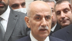 Bakan Kirişci'den Marmaris yangınıyla ilgili açıklama: Rüzgâr olumsuz etkiledi, tedbirler alındı, müdahale sürüyor