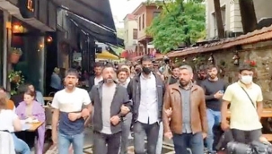 Polise yumruklu saldırı... Görüntülerden yakalandılar