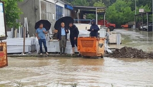 Uyarılar arka arkaya gelmişti! Kuvvetli yağış başladı