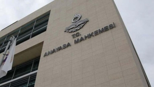 AYM’den memura dilekçe özgürlüğü