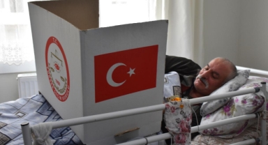 Seyyar sandıkta oy kullanabilmek için son başvuru yarın